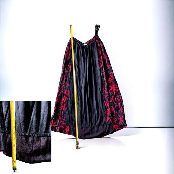Hula Bay l Maxi l Sundress l Black w/ Tropical Red Floral l 100% Rayon l XXL EUC - Picture 4 of 8